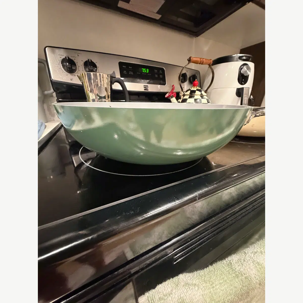 Wok-like but better