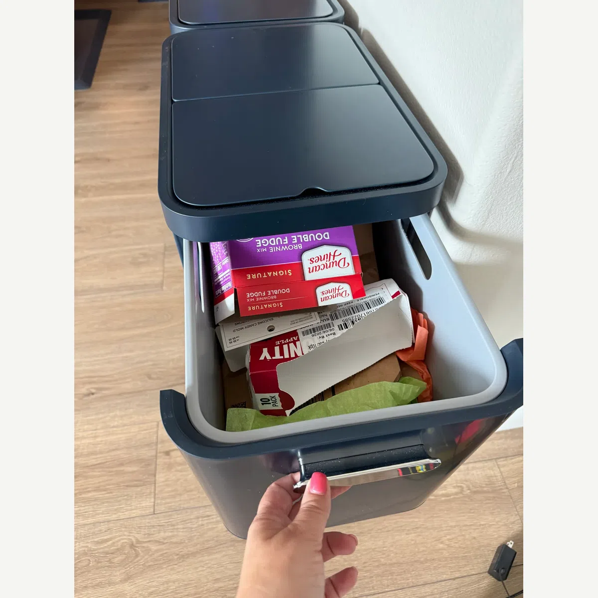 Nice bin, just a bit pricy