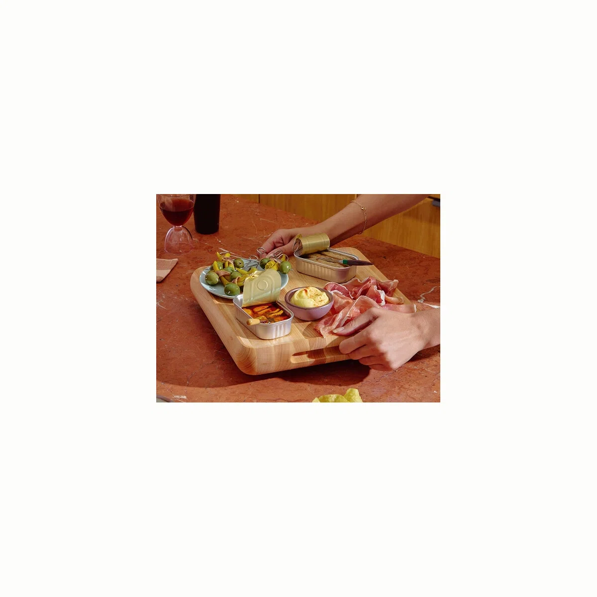 caraway-17-prep-serve-butcher-block-non-toxic-maple-cutting-board-made-in-usa-du image 7